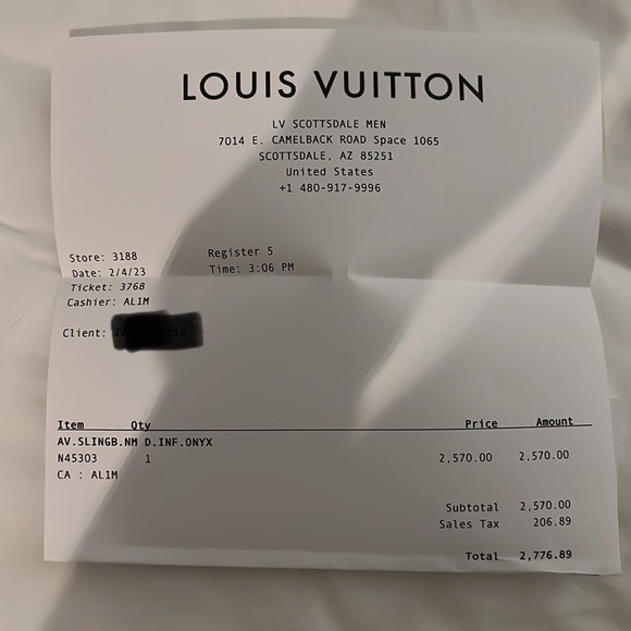 Louis Vuitton Avenue Sling Bag - Picture 7 of 7